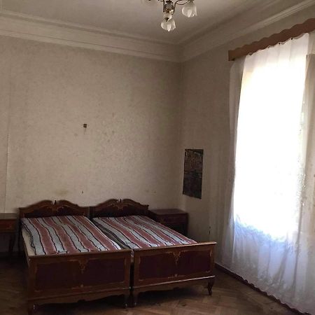 Peaceful View Hotel Кутаиси Екстериор снимка